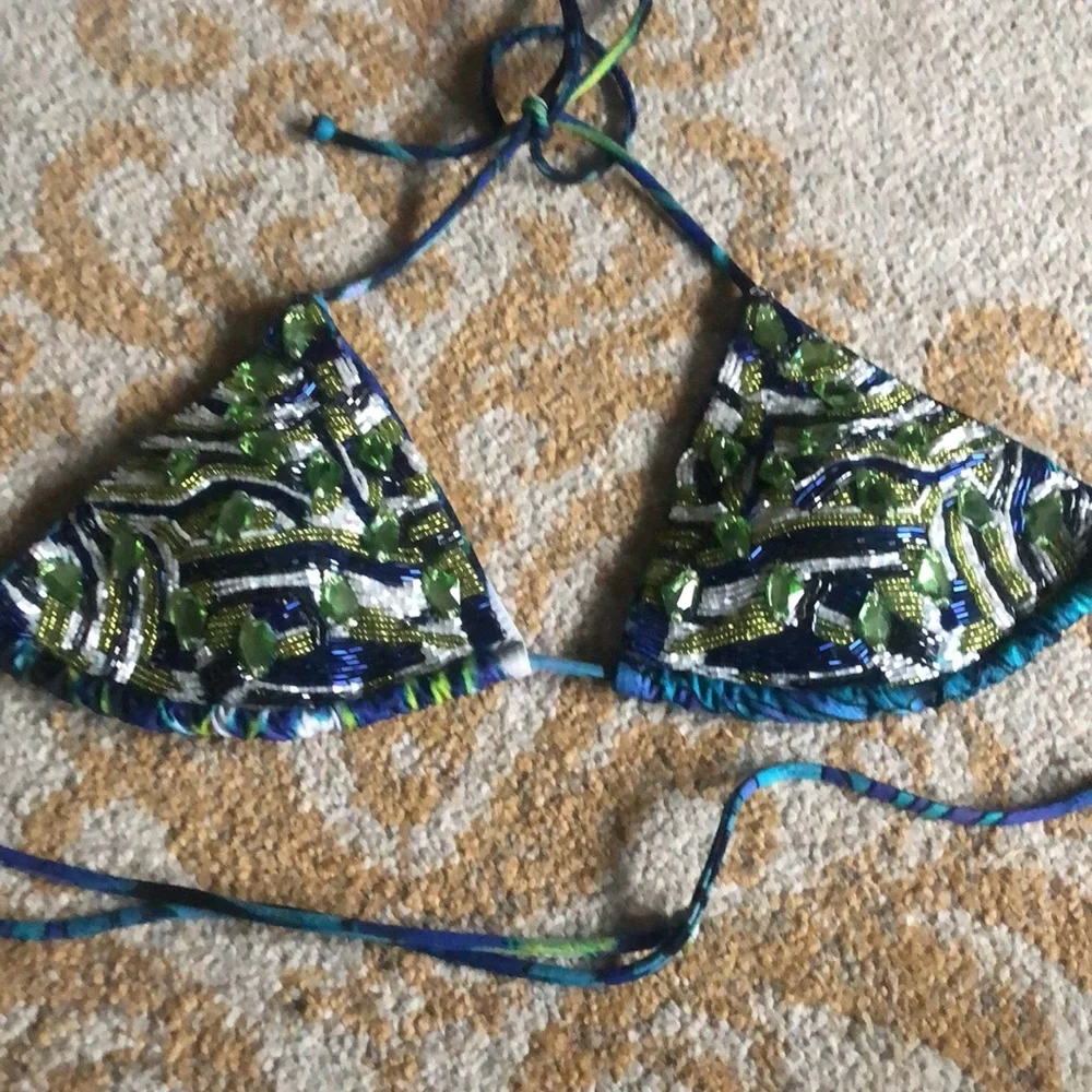 Victoria secret bikini - Picture 2 of 7